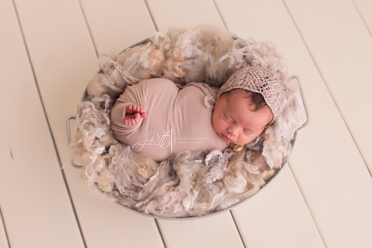 Louisville KY Newborn Photographer | Jennifer Rittenberry Photography | www.jlritt.com