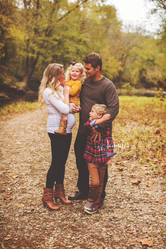 Fall Family Sessions in KY with Jennifer Rittenberry Photography | www.jlritt.com