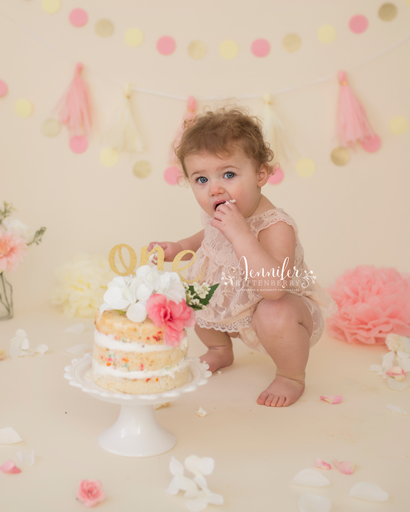 cake smash, naked cake, mount washington KY, first birthday, milestone photography, one year