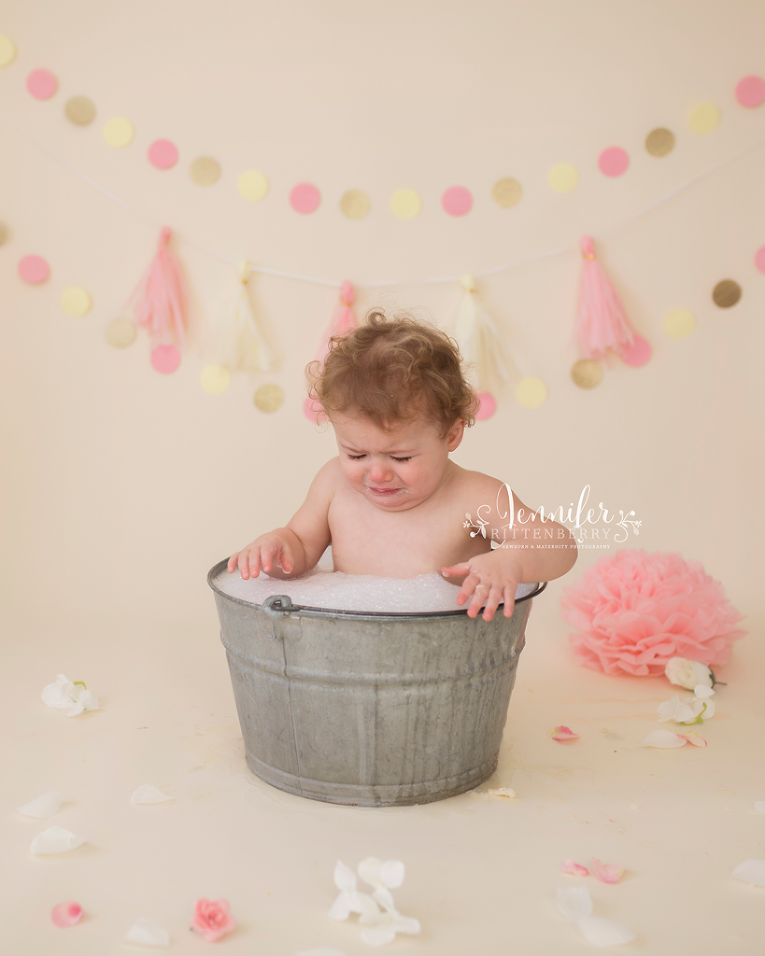 cake smash, naked cake, mount washington KY, first birthday, milestone photography, one year, vintage wash tub