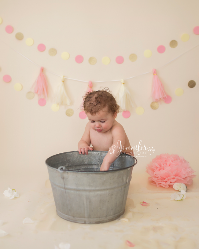 cake smash, naked cake, mount washington KY, first birthday, milestone photography, one year, vintage wash tub