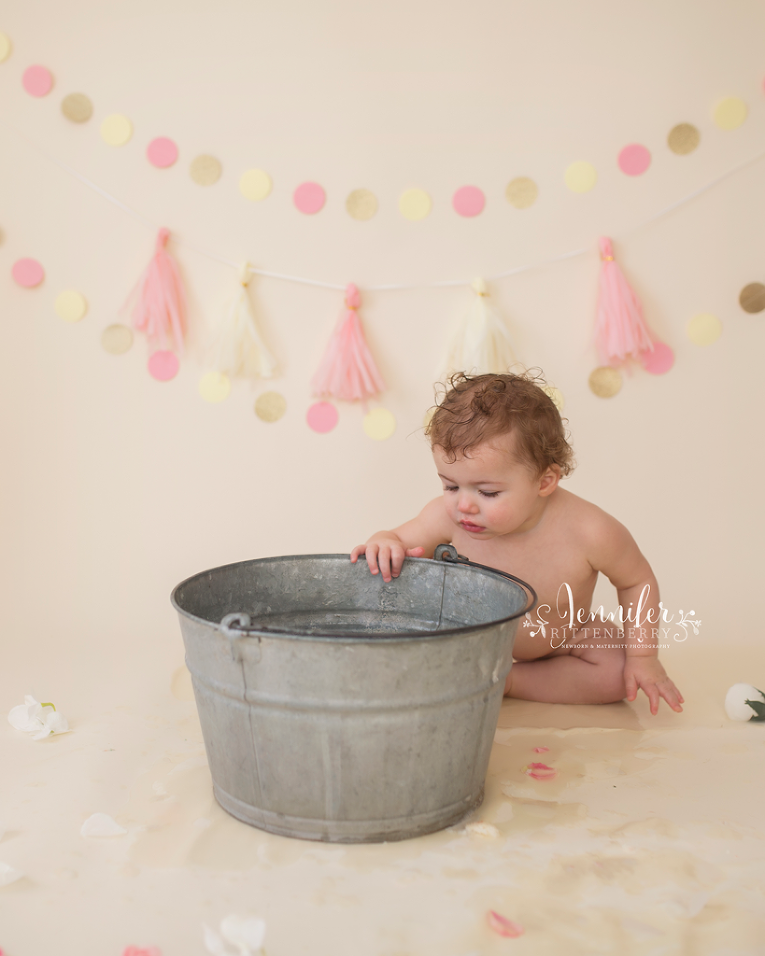 cake smash, naked cake, mount washington KY, first birthday, milestone photography, one year, vintage wash tub