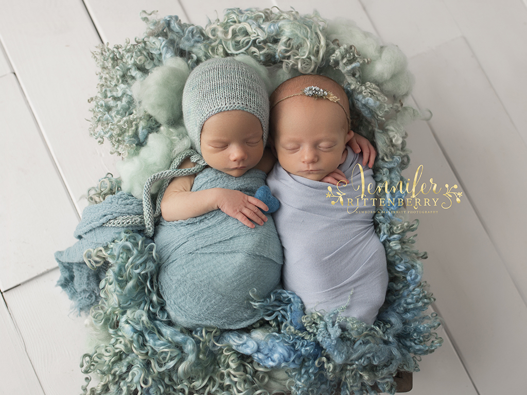 Twins Newborn Photographer in Kentucky Walton Twins