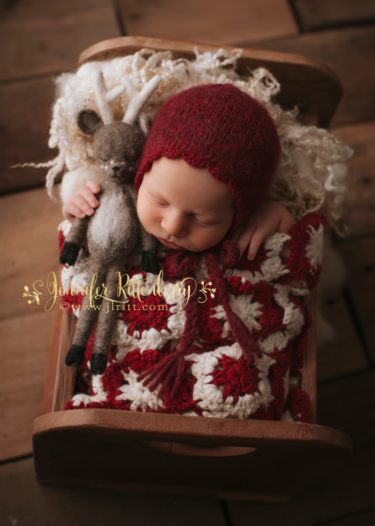 Holiday Newborn Setups by Jennifer Rittenberry Photography | www.jlritt.com