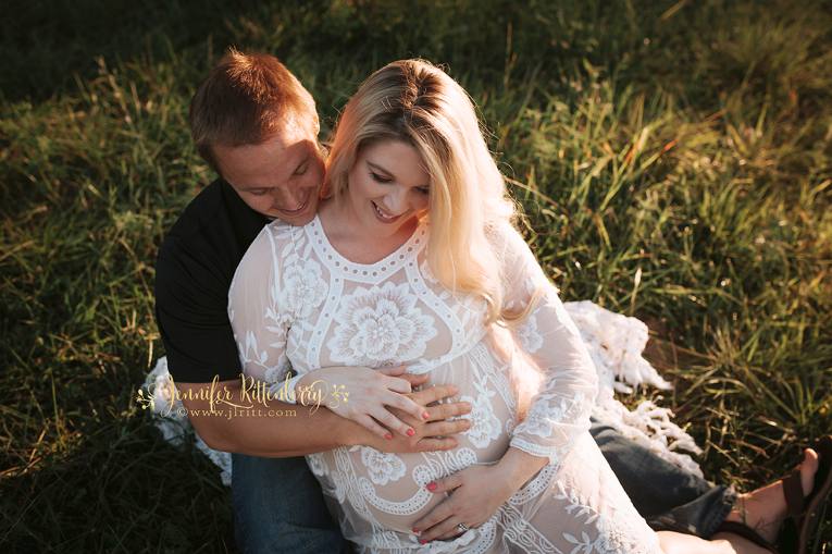 outdoor maternity session, sunset maternity, outdoor maternity, summer maternity session, couples maternity session, lace dress, vintage maternity dress, lace maternity dress, photo ideas, maternity posing ideas, sunset, kentucky, farm, pond, pregnancy photos, pregnant, maternity