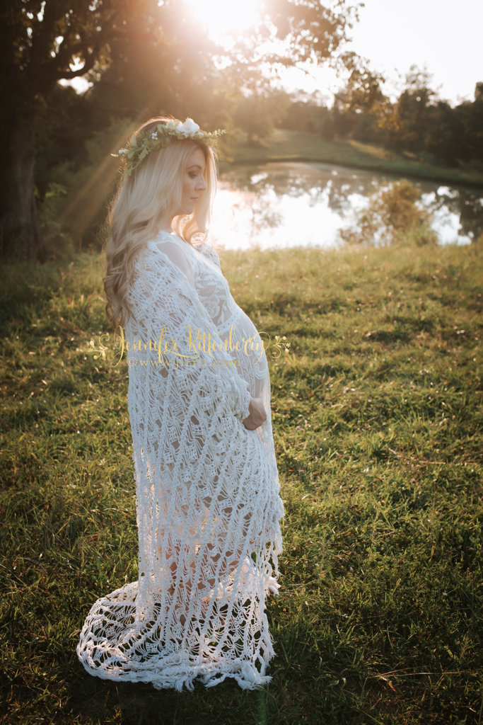 outdoor maternity session, sunset maternity, outdoor maternity, summer maternity session, couples maternity session, lace dress, vintage maternity dress, lace maternity dress, photo ideas, maternity posing ideas, sunset, kentucky, farm, pond, pregnancy photos, pregnant, maternity