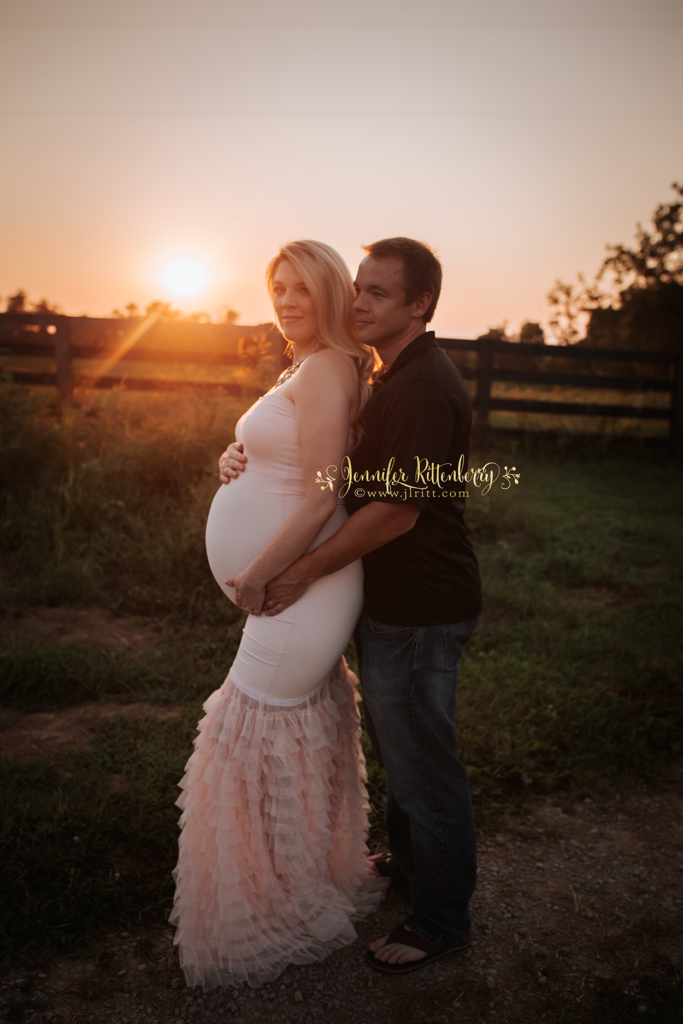 outdoor maternity session, sunset maternity, outdoor maternity, summer maternity session, couples maternity session, lace dress, vintage maternity dress, lace maternity dress, photo ideas, maternity posing ideas, sunset, kentucky, farm, pond, pregnancy photos, pregnant, maternity