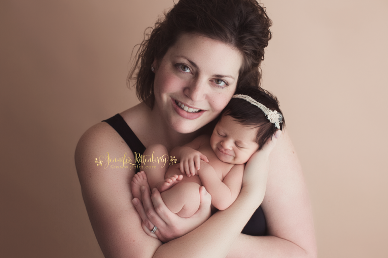 Mount Washington KY Posed Newborn Photographer | Maebel| jlritt.com