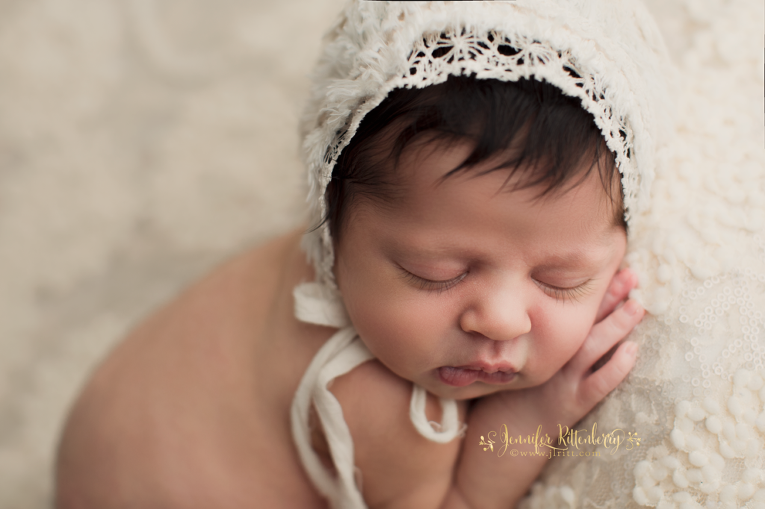 Mount Washington KY Posed Newborn Photographer | Maebel| jlritt.com