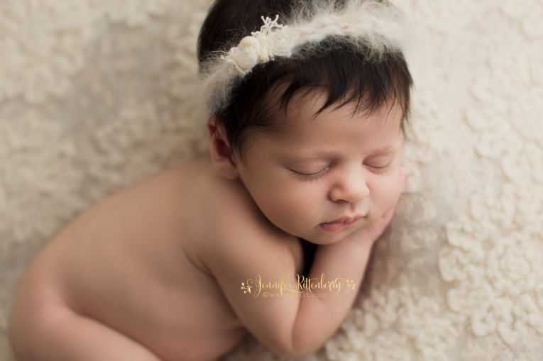 Mount Washington KY Posed Newborn Photographer | Maebel| jlritt.com