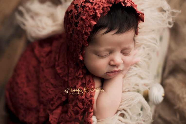 Mount Washington KY Posed Newborn Photographer | Maebel| jlritt.com