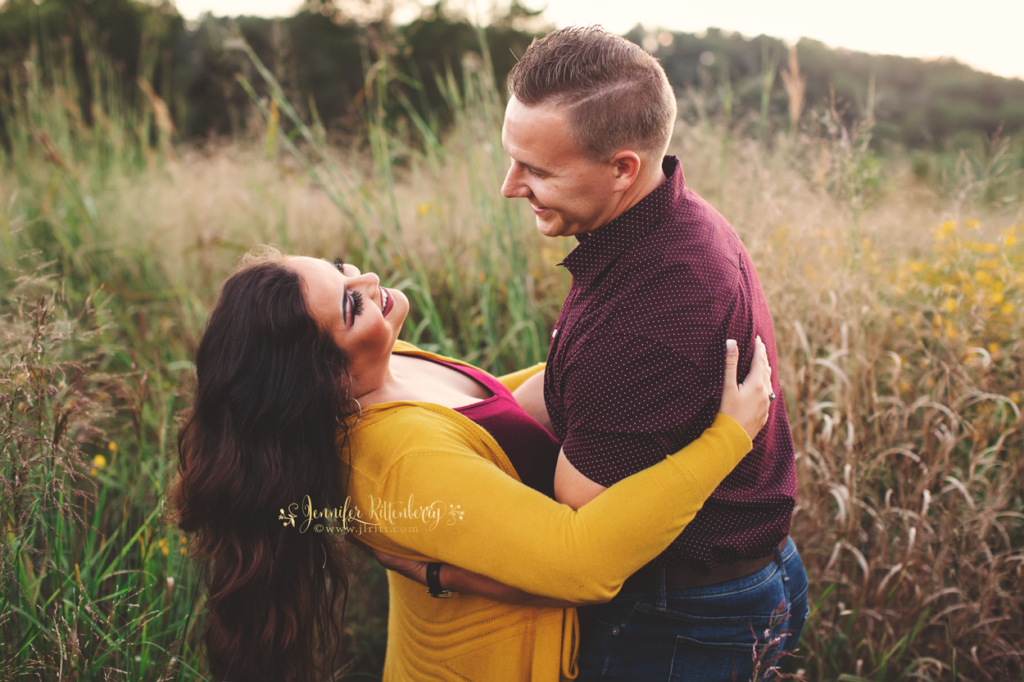family poses, outdoor family pictures, what to wear family photos, fall family pics, mustard and burgundy, sunset family session
